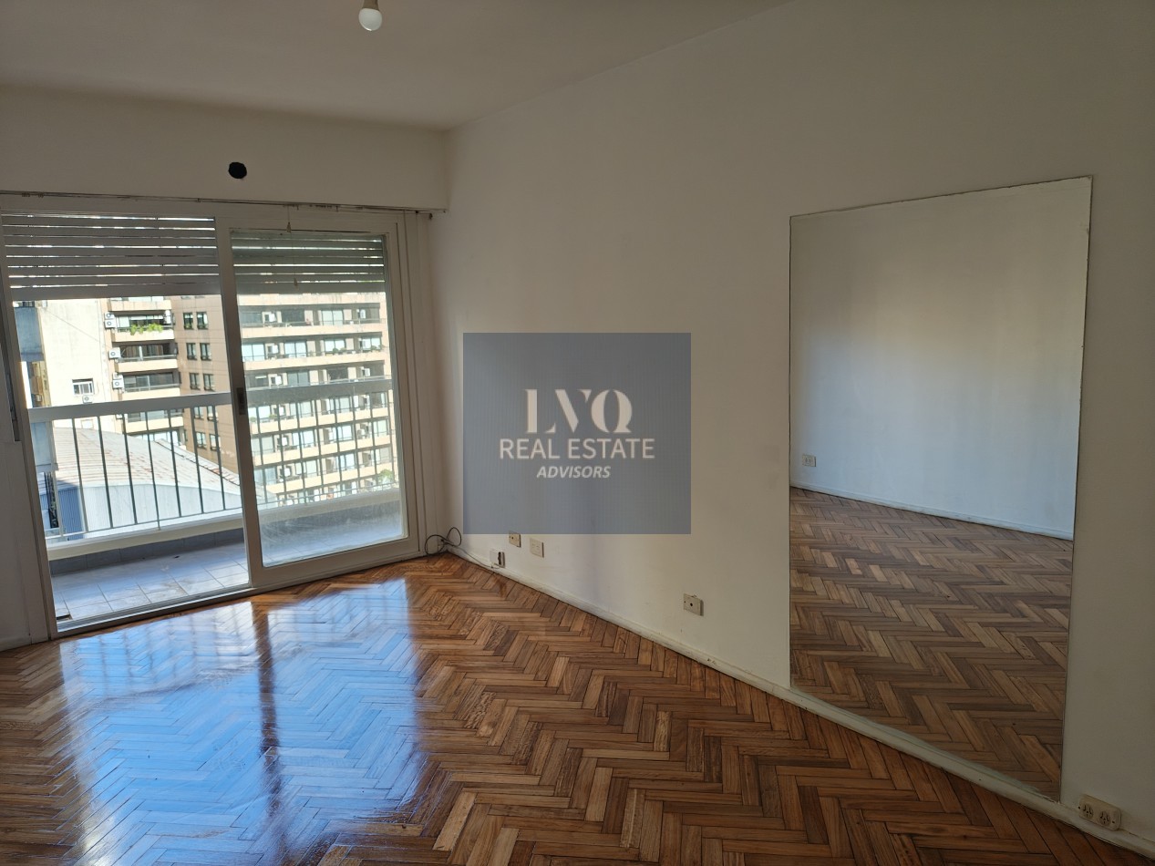 RETIRO 2 Ambientes 50m² con BALCON al confrente muy luminoso sobre la calle Esmerada e/ Av. Del Libertador y Arroyo. RECICLADO A NUEVO.-