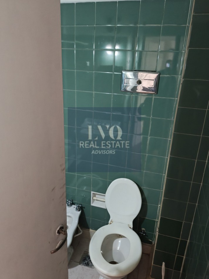 ALTO Palermo 2 Ambientes DIVINO reciclados amplio con buena luz y ventilacion. BAJAS Expensas.-