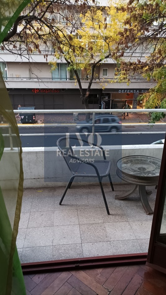 SAN TELMO 2 Ambientes muy amplios de 46m² + Balcon + Cocina + Baño completo. TODO LUZ.-