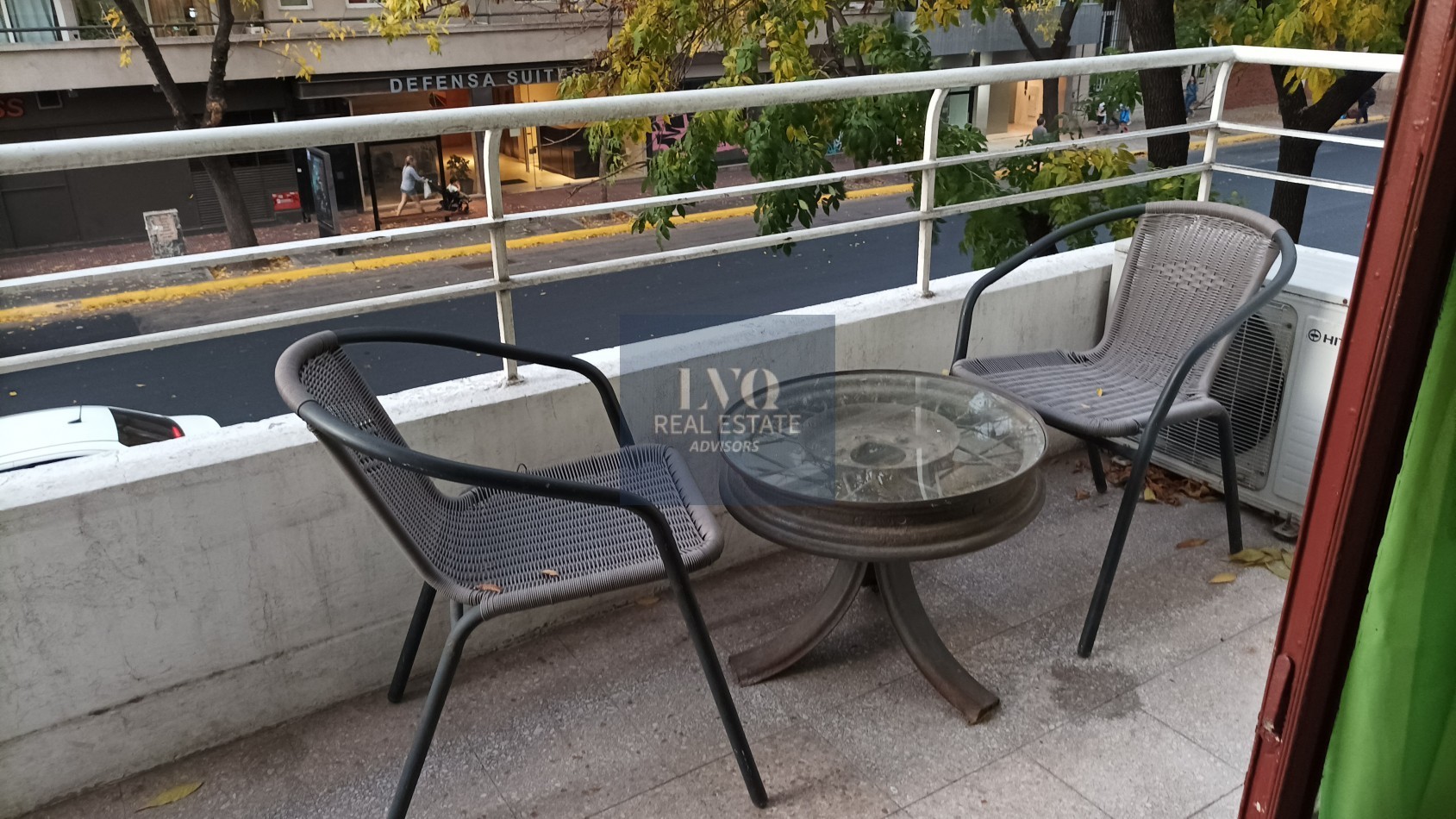 SAN TELMO 2 Ambientes muy amplios de 46m² + Balcon + Cocina + Baño completo. TODO LUZ.-